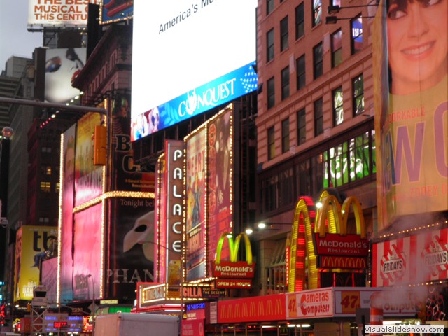 times square at night 022