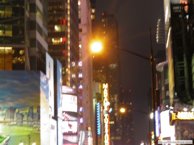 times square at night 068